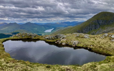 Pourquoi choisir un trek sur-mesure avec un guide ? Avantages et conseils